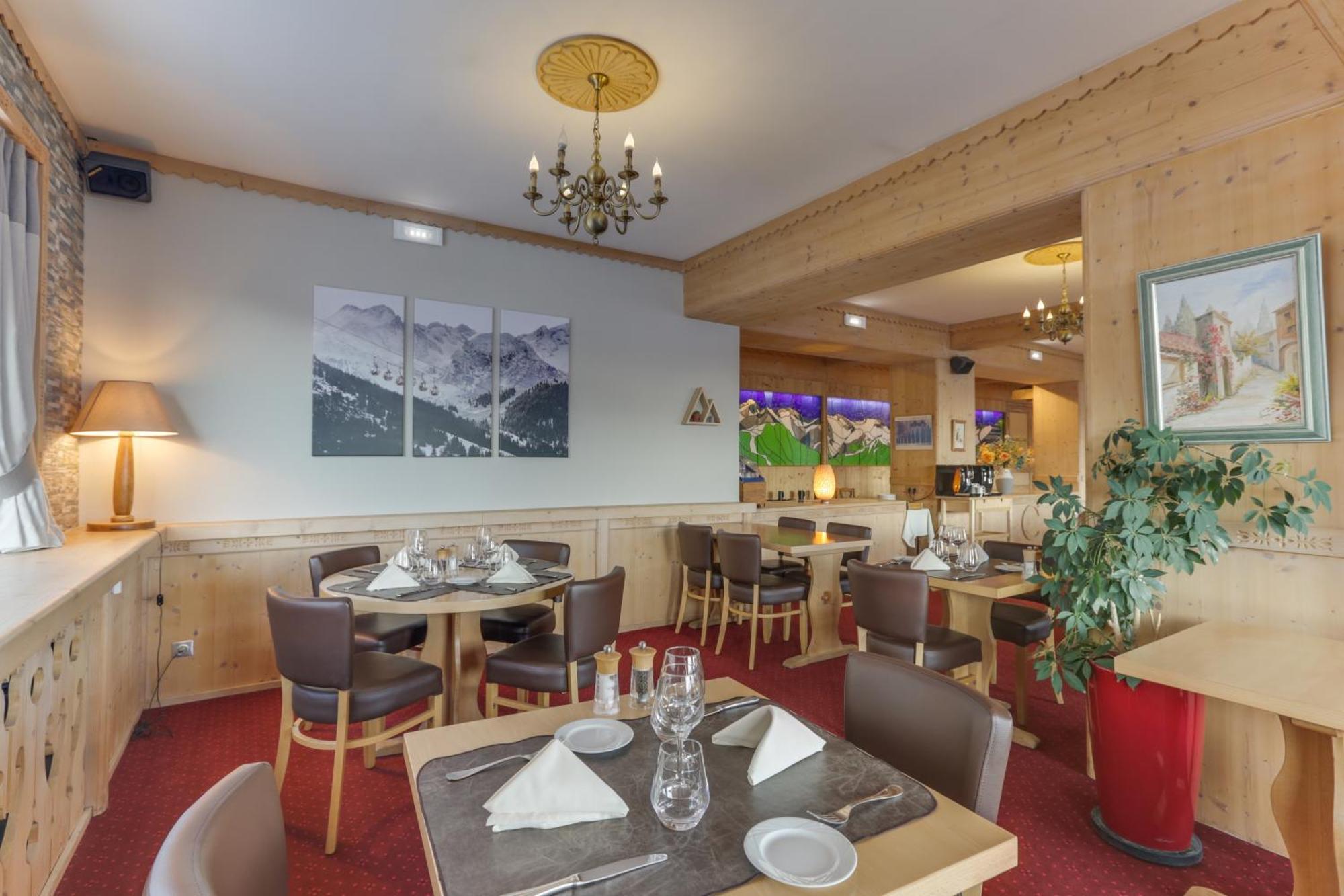 Le Castillan Alpe d'Huez Buitenkant foto